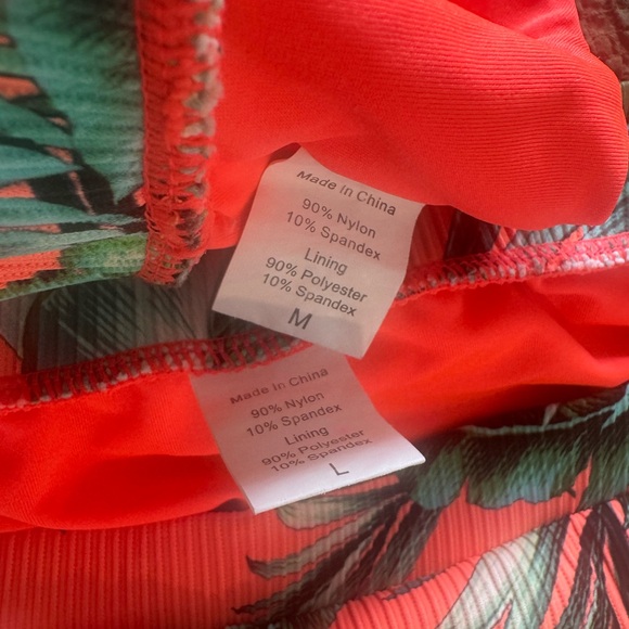 Pink Lily Tropical Leaf Print Bikini Set - Picture 3 of 5